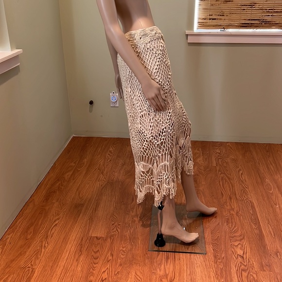 POL Crochet Maxi Skirt With Knit Mini Skirt Lining And Crochet Layer In Tan L - Picture 4 of 8